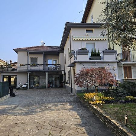 Da Romy Holiday House Mozzo Exteriör bild